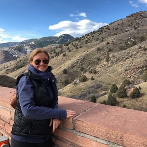 Meet your Posher, Pam